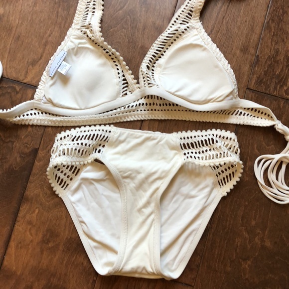 Robin Piccone Two Piece Bikini - Picture 11 of 13